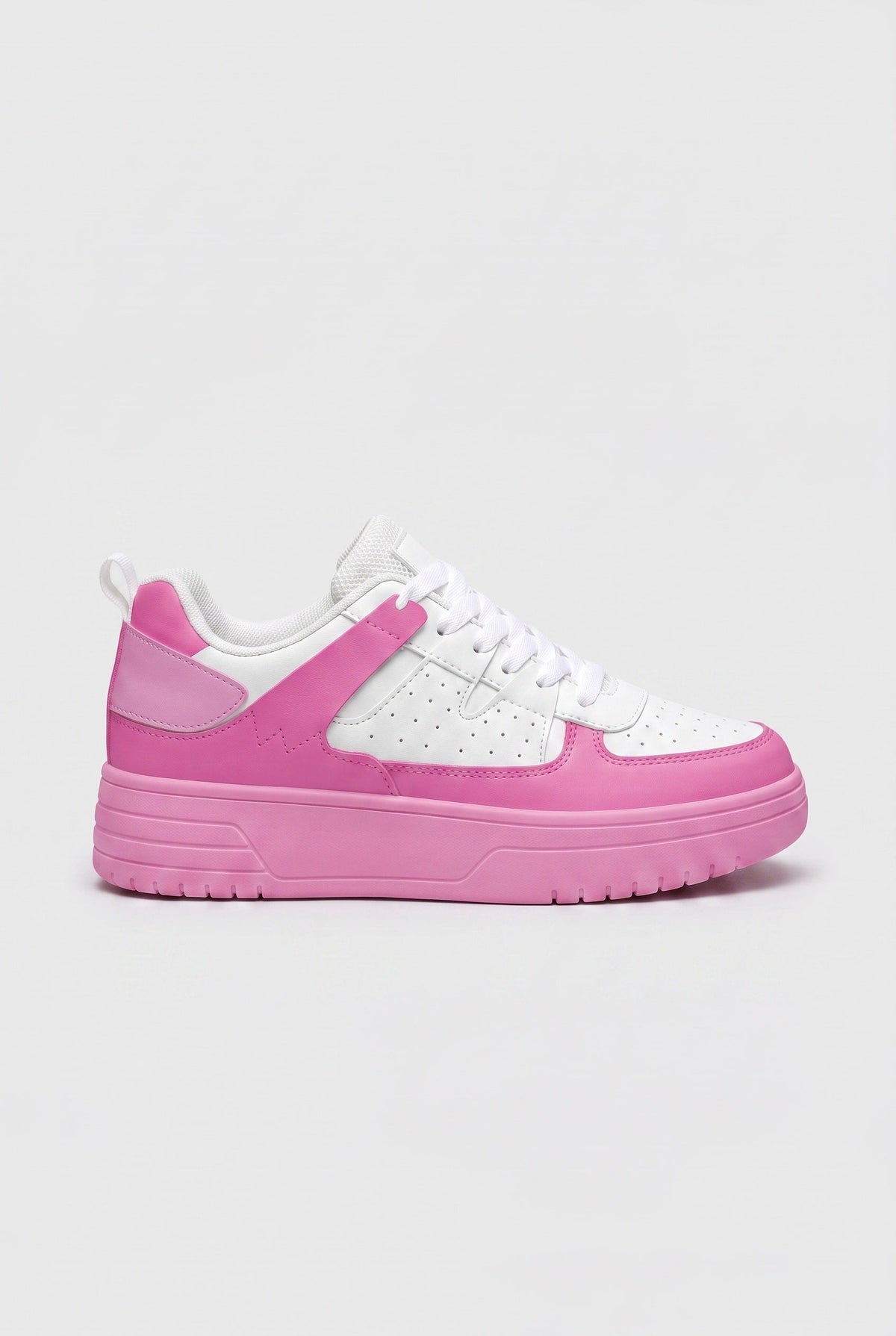 Baskets Femme | À Lacets Semelle Épaisse Panneaux Perforés - 10