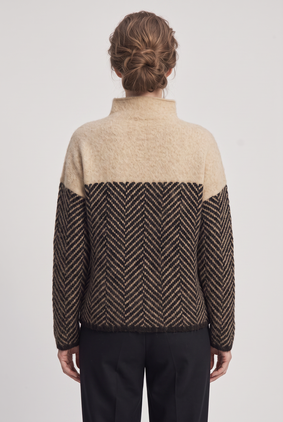 Pull Femme | Col Cheminée Motif Chevrons Empiècement Contrasté - 2