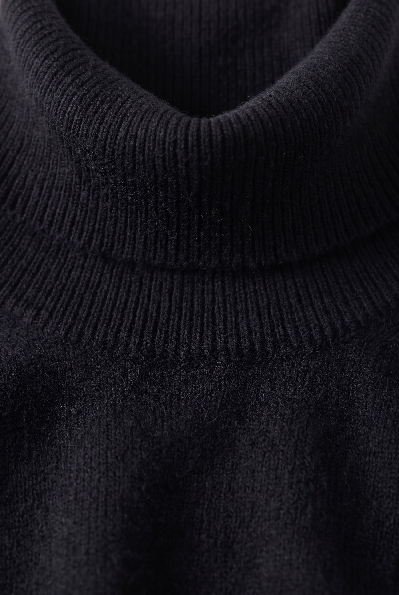 Pull Femme | Col Roulé Coupe Près du Corps Maille Fine - 3